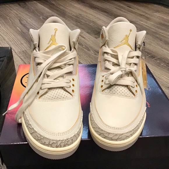 NIB MENS Nike Air‎ Jordan 3 Retro x J. Balvin Mid Medellin Sunset shoe 10.5 - Picture 2 of 12